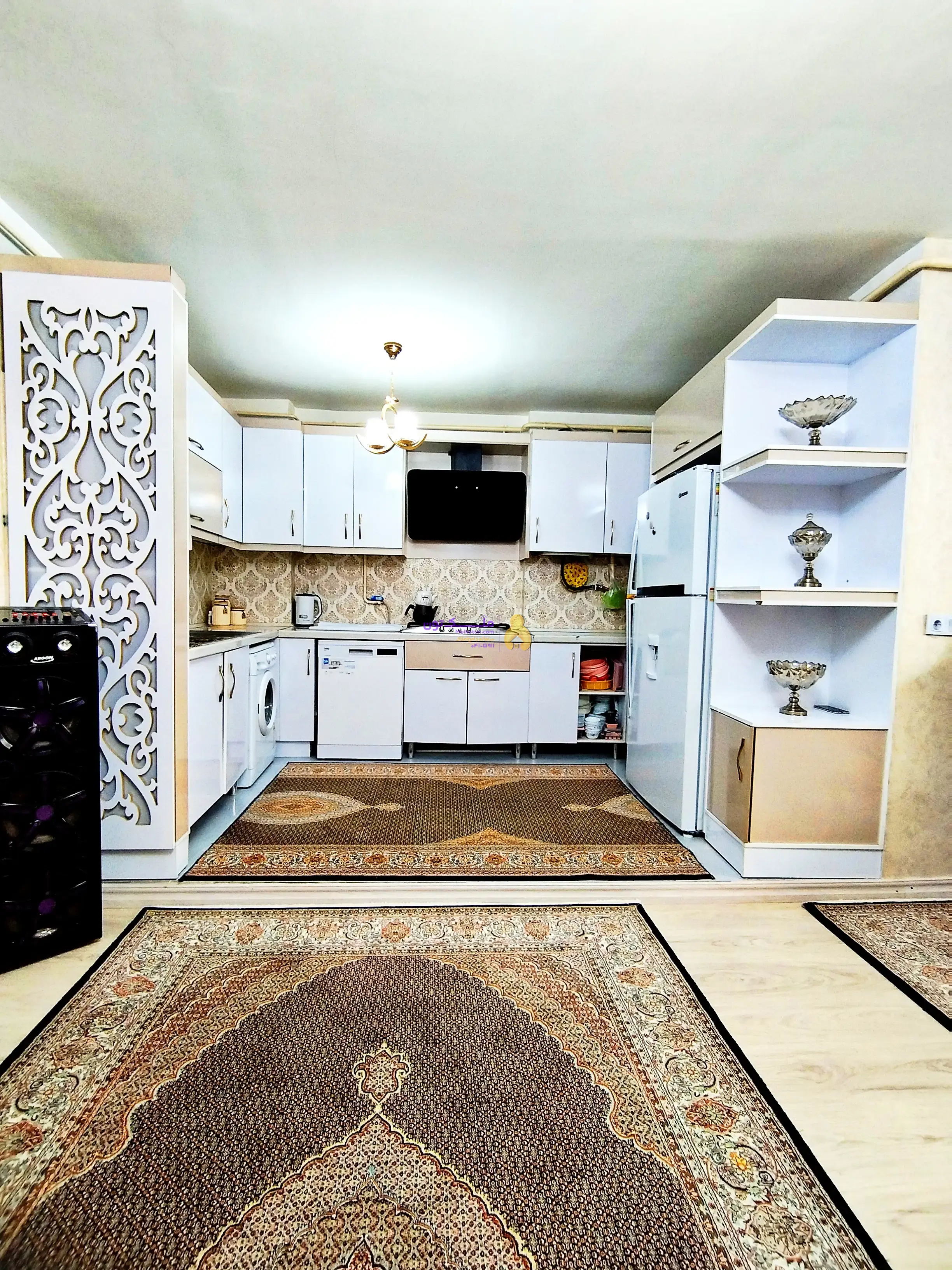 ۹۰ متر / تـکــواحــد / برخیابان / اصمعی سرباز شهید