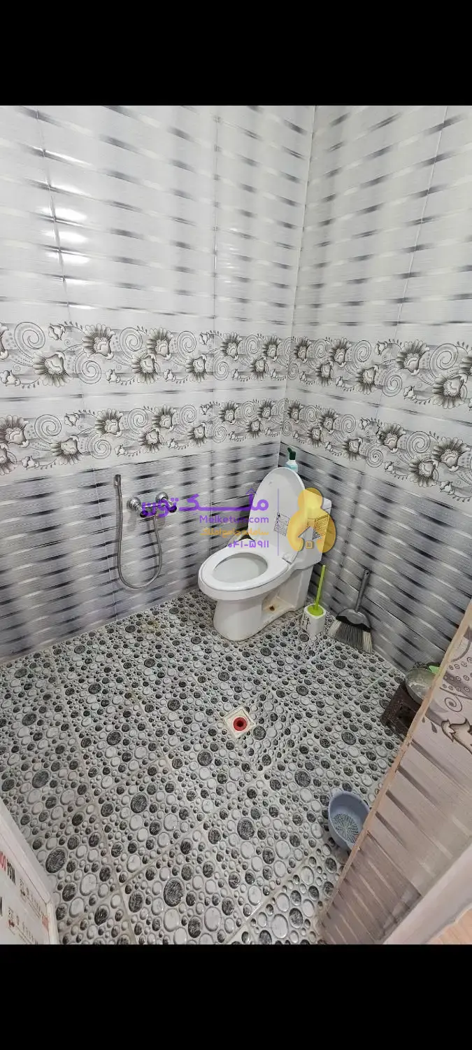 منزل مسکونی کلنگی قابل سکونت حیاط دار 134 متری