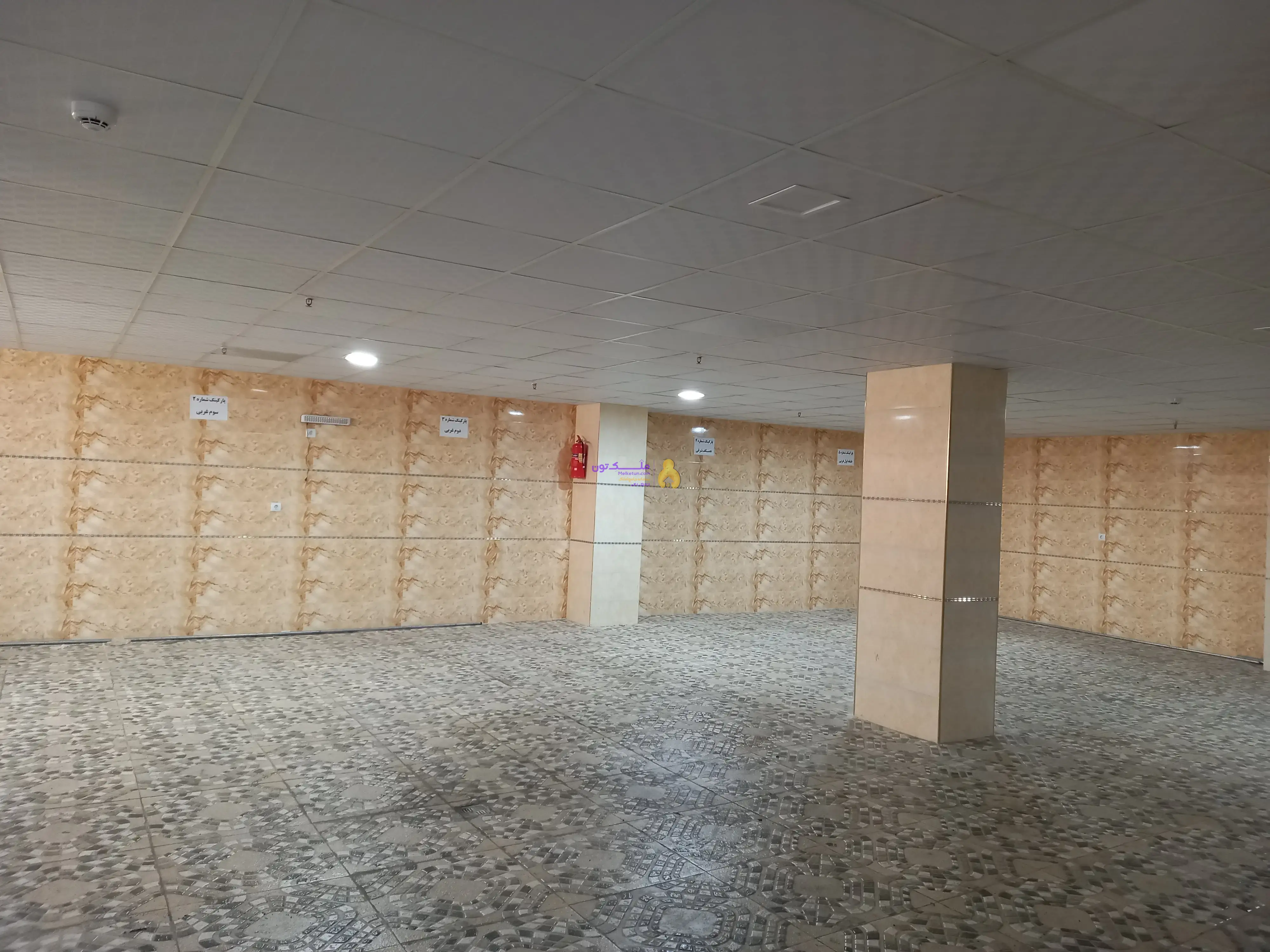 فروش آپارتمان ۱۹۳مترسه خوابه مستردار ولیعصرجنوبی
