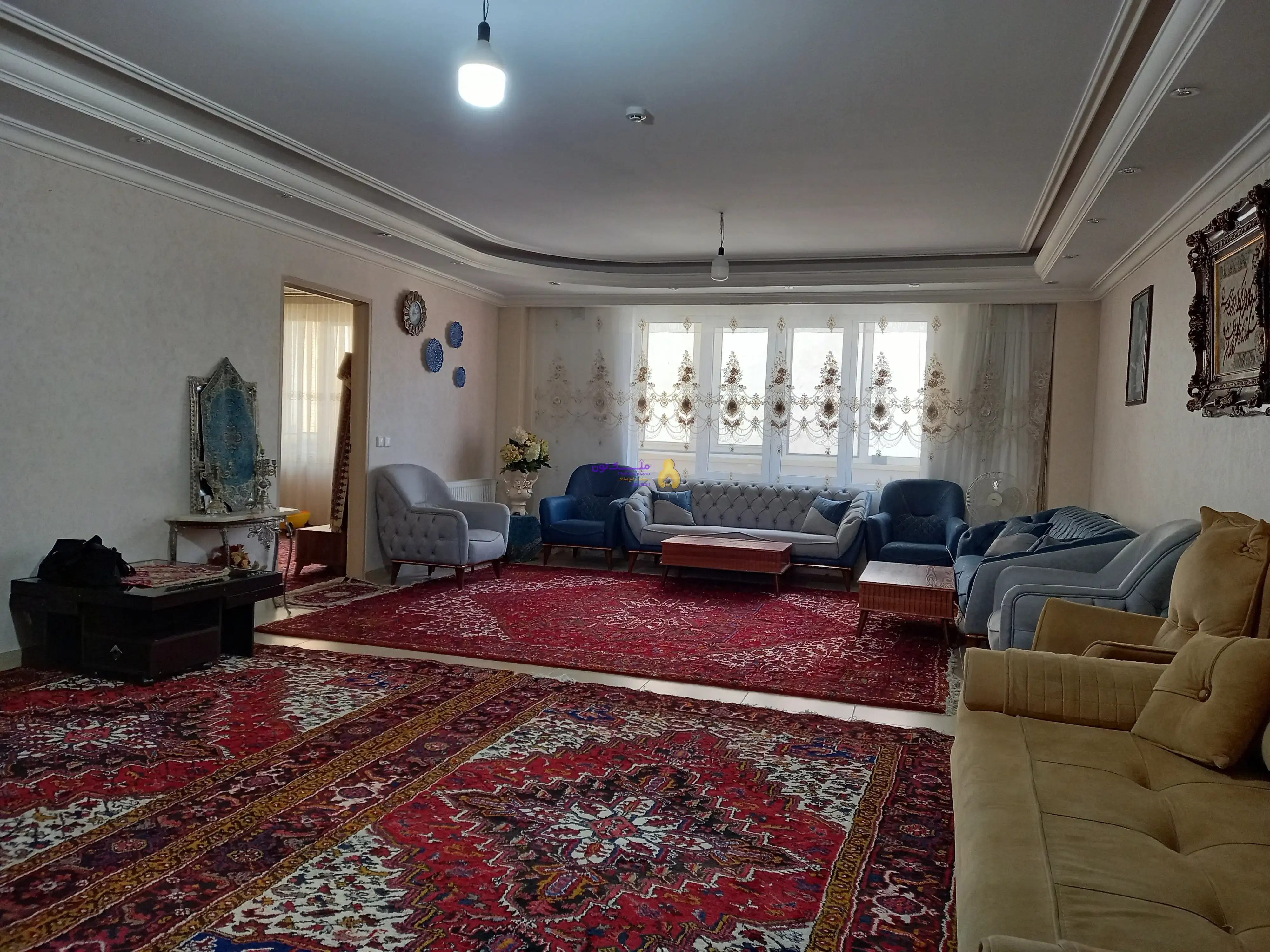 فروش آپارتمان ۱۳۲مترسه خوابه ،جنوبی ،پرواز