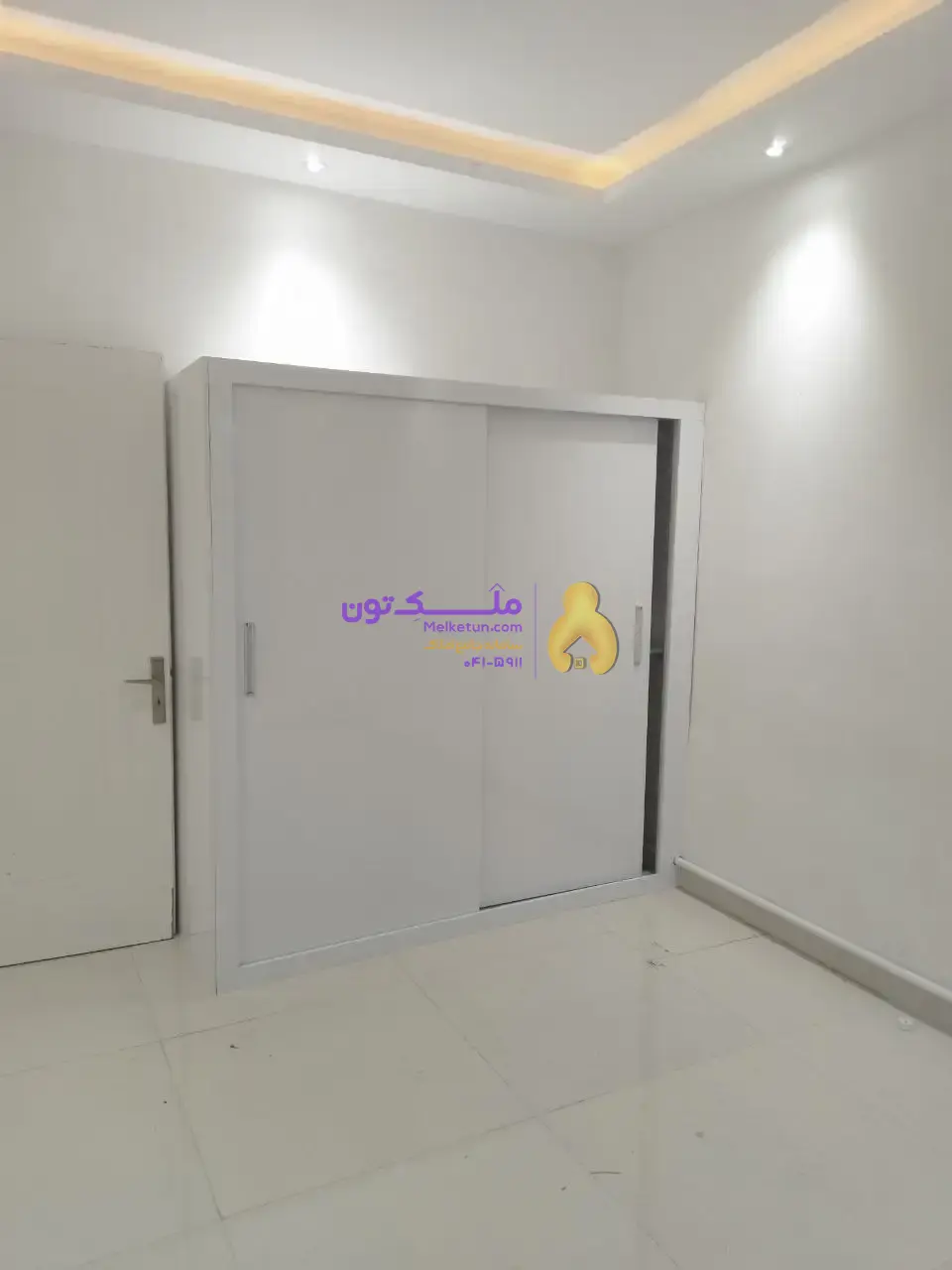 رهن خانه دربستی ۳۰۰ متر واقع در میدان ساعت