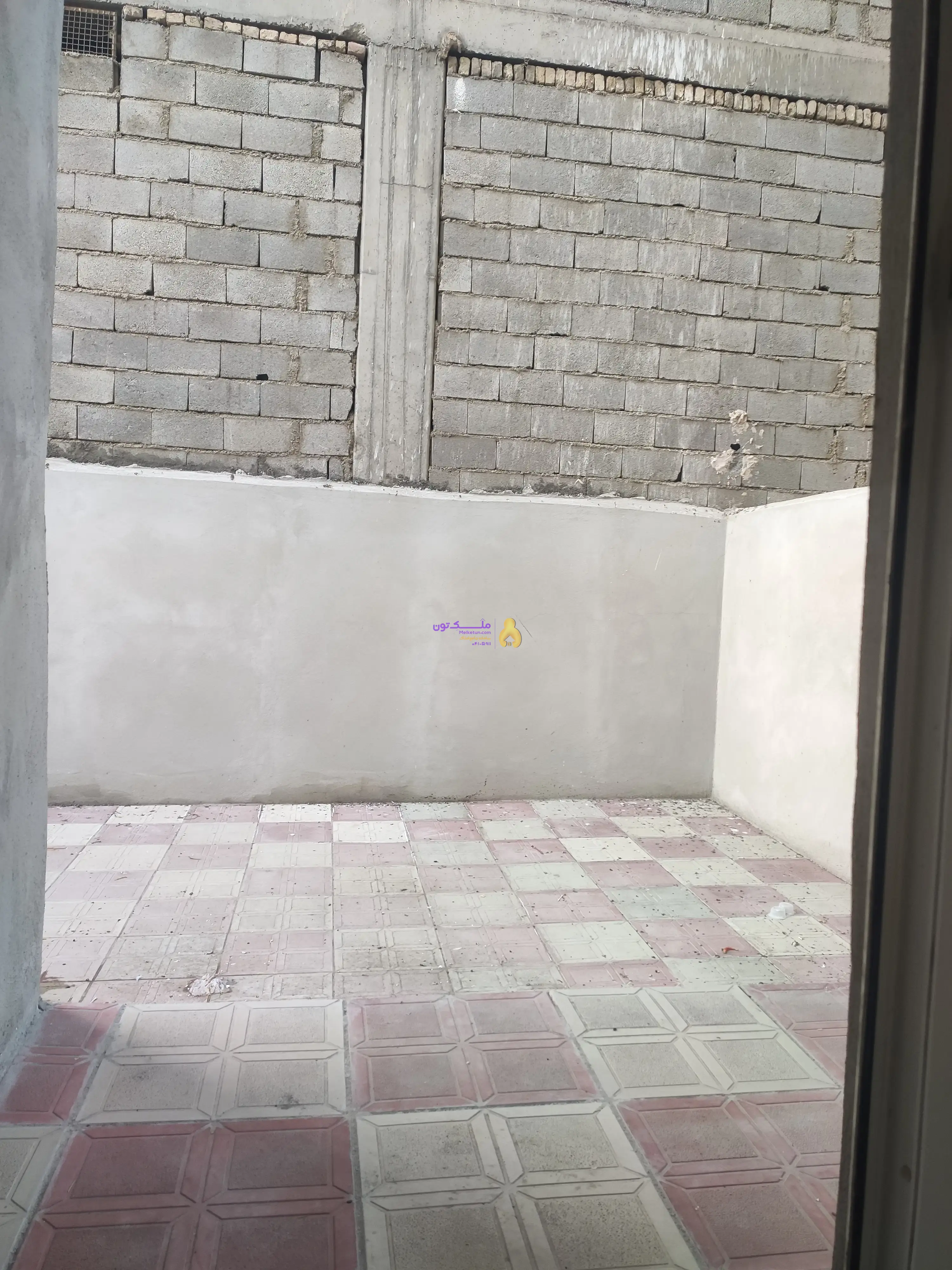 آپارتمان ۲ خوابه با حیاط اختصاصی