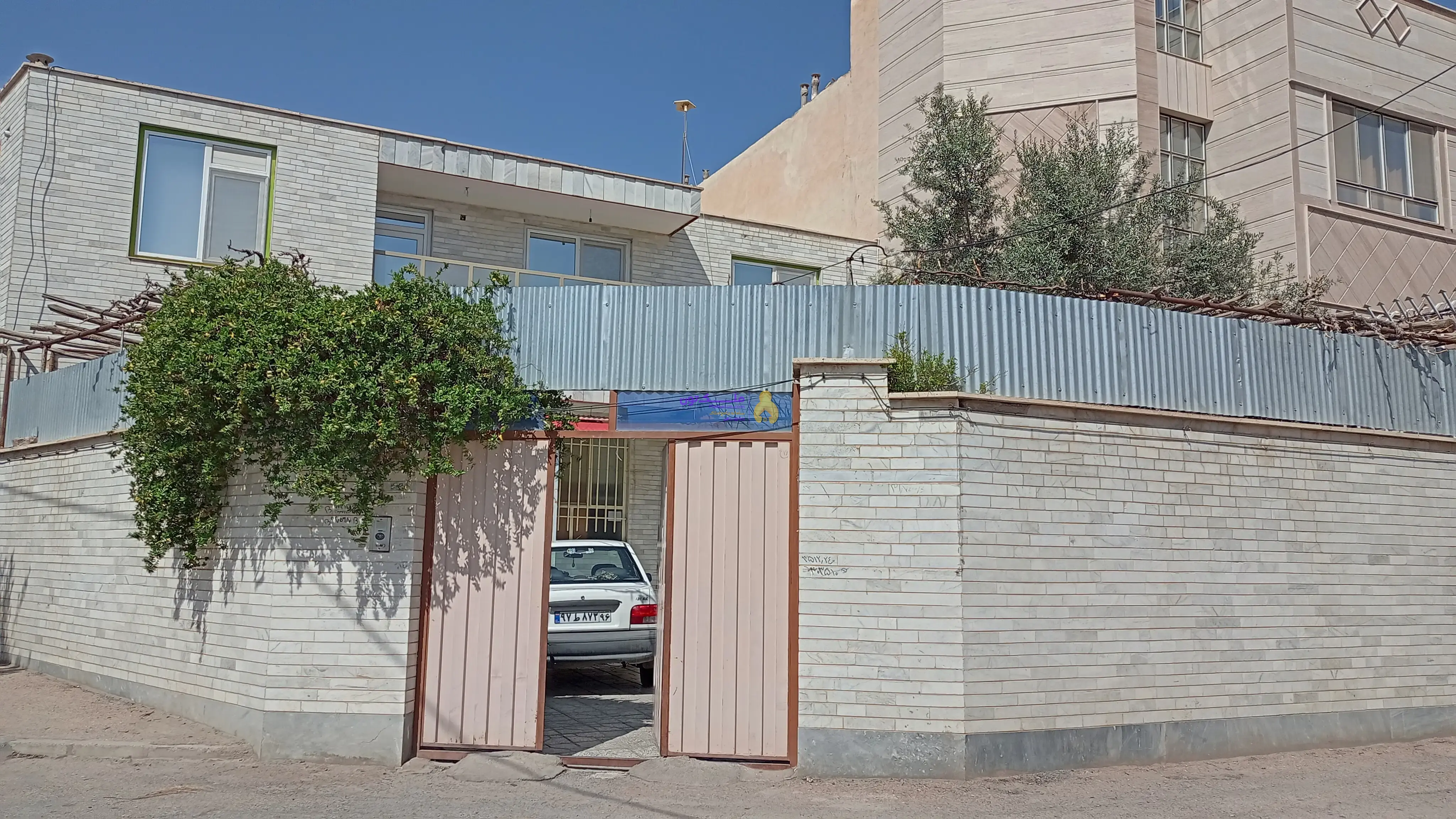 فروش نیمه ویلایی