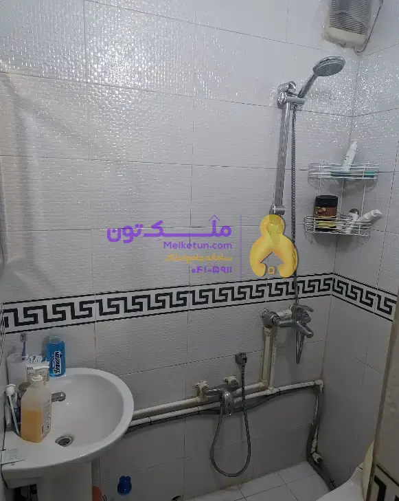 اپارتمان شریعتی پلیس ۷۴ متر
