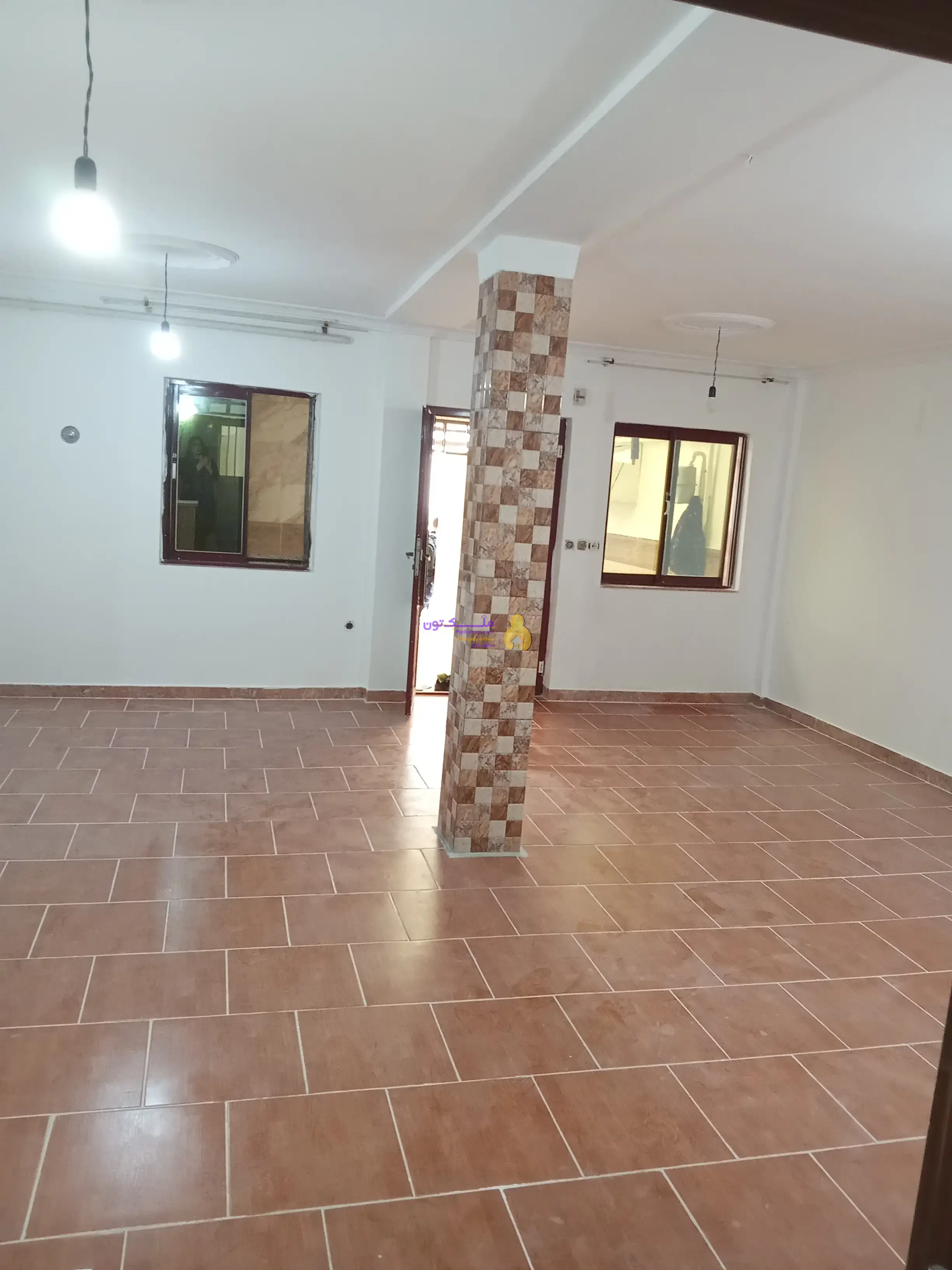 فروش خانه همکف ابعاد بزرگ حمیدیان
