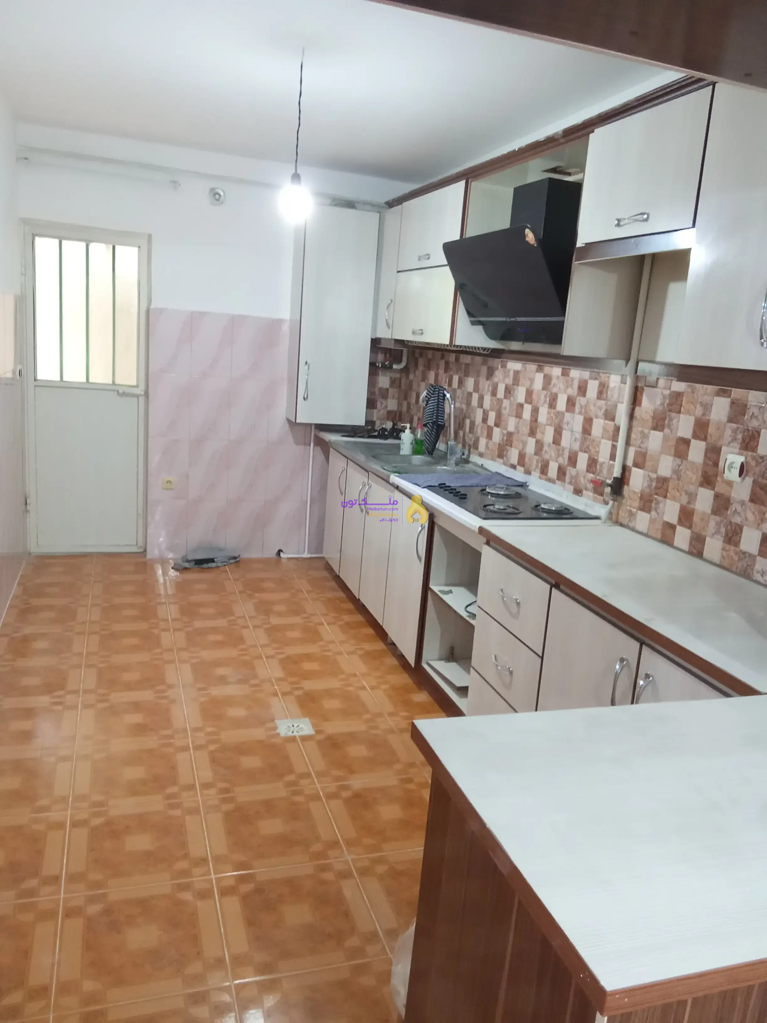 فروش خانه همکف ابعاد بزرگ حمیدیان