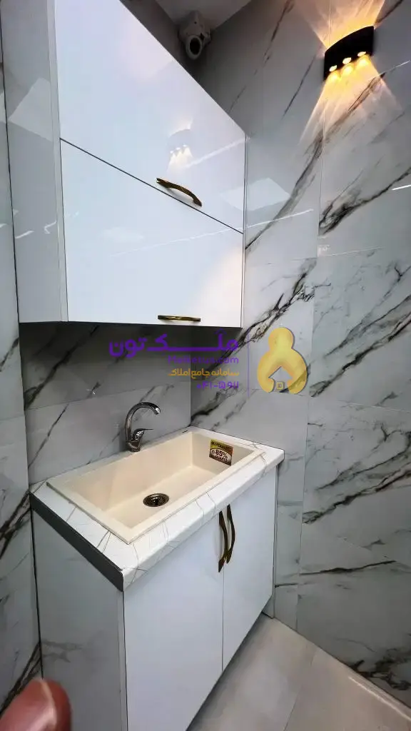 مغازه 24 متر فول بازسازی به همراه سرویس بهداشتی